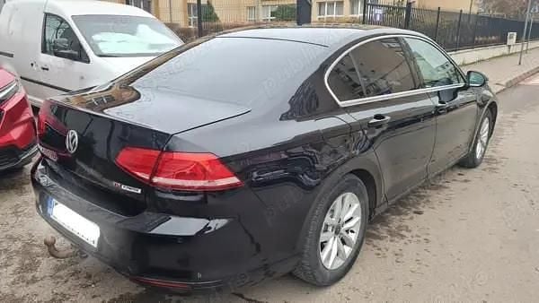 Second-hand VW Passat Comfortline 120 CP (88 kW) 2015 Negru Berlinǎ