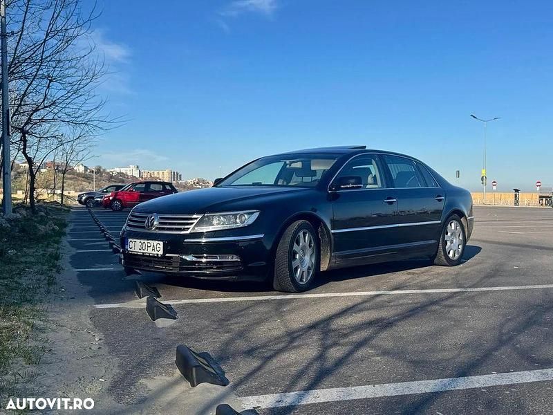 Culoarenegru Utilizat 2013 VW Phaeton Berlinǎ | 7.500 EUR (Preț bun) - Imagine 1/4