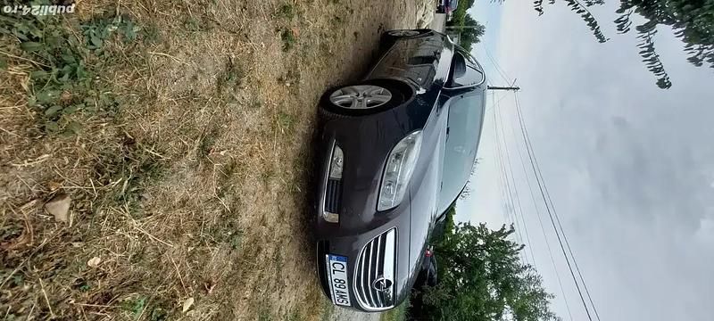 Second-hand Opel Insignia 131 CP (96 kW) 2013 Hatchback