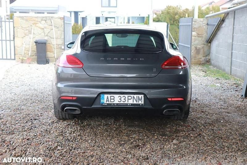 Second-hand Porsche Panamera 250 CP (183 kW) 2014 Culoaregri Hatchback