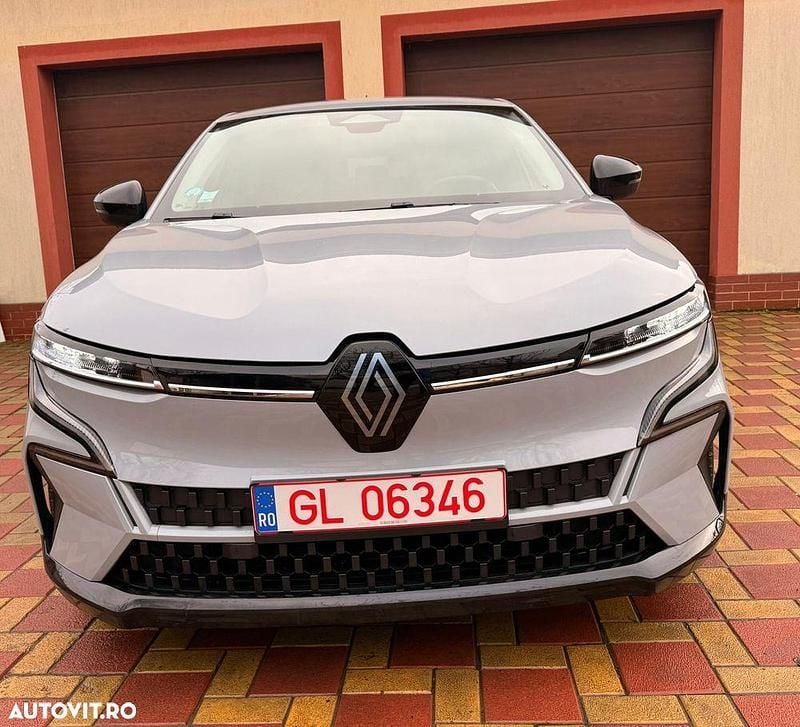 Second-hand Renault Mégane IV Equilibre 161 kW (220 CP) 2023 Culoaregri Hatchback