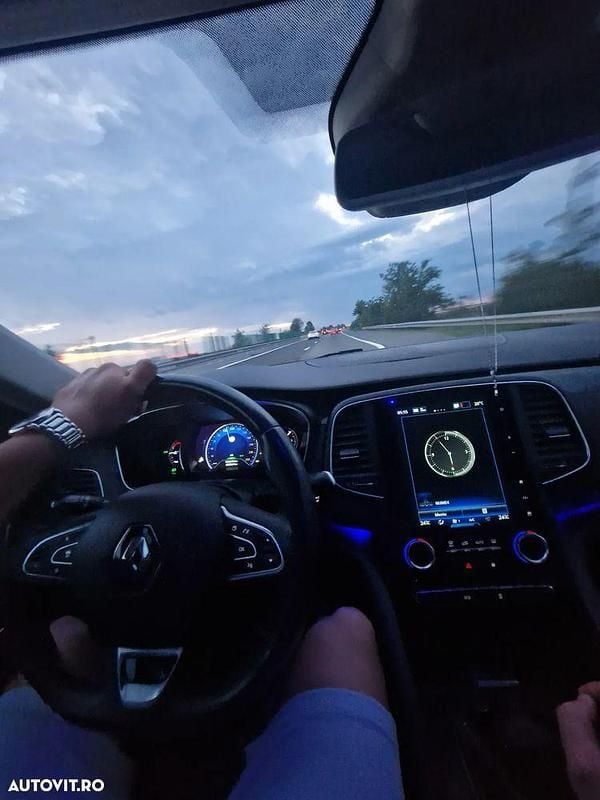 Culoarealb Utilizat 2019 Renault Talisman GrandTour Life Break | 13.800 EUR (Puțin scump) - Imagine 1/4