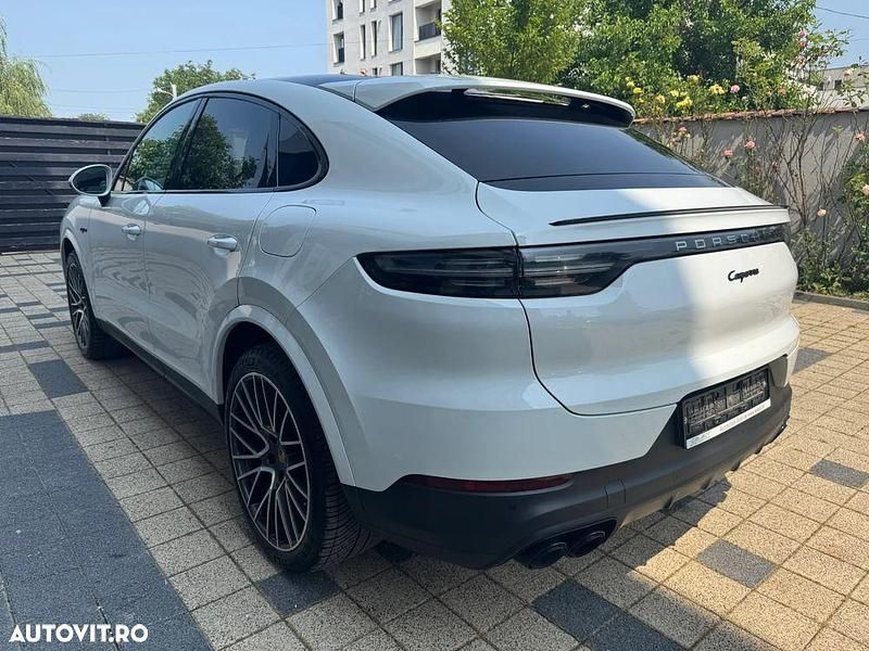 Second-hand Porsche Cayenne Coupe 340 CP (250 kW) 2021 Culoarealb Coupe