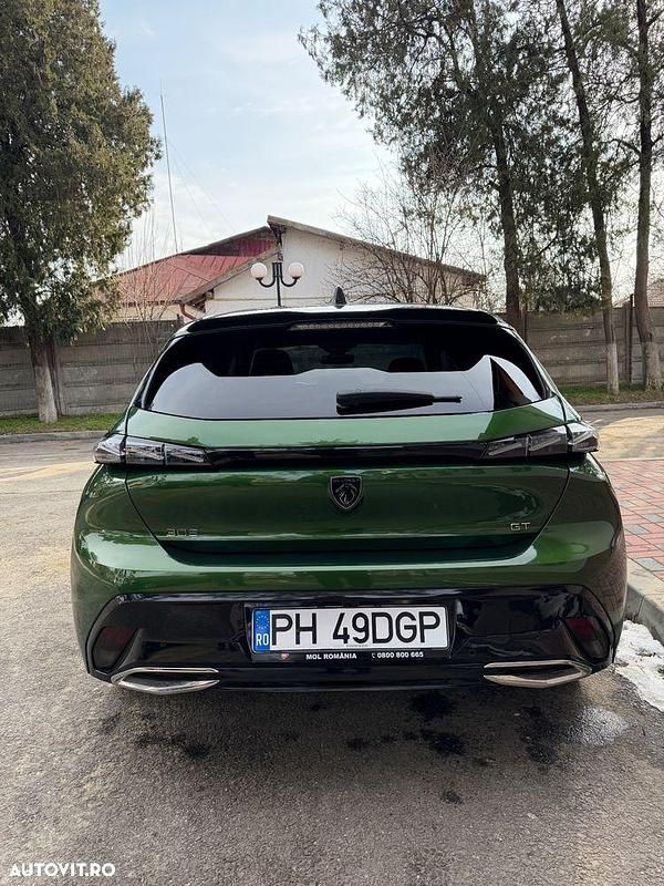 Second-hand Peugeot 308 GT 130 CP (95 kW) 2022 Culoareverde