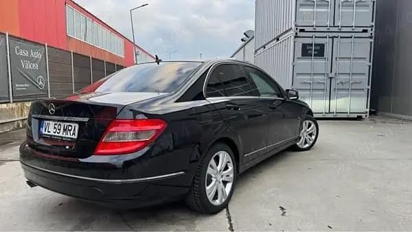 Second-hand Mercedes C200 136 CP (100 kW) 2010 Negru Berlinǎ