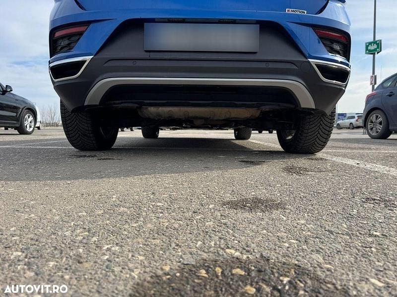 Second-hand VW T-Roc 190 CP (139 kW) 2018 Culoarealbastru SUV