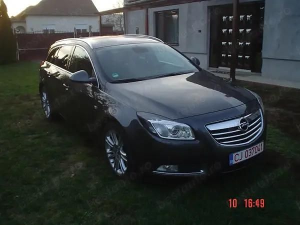Second-hand Opel Insignia Sport 160 CP (117 kW) 2010 Gri Break