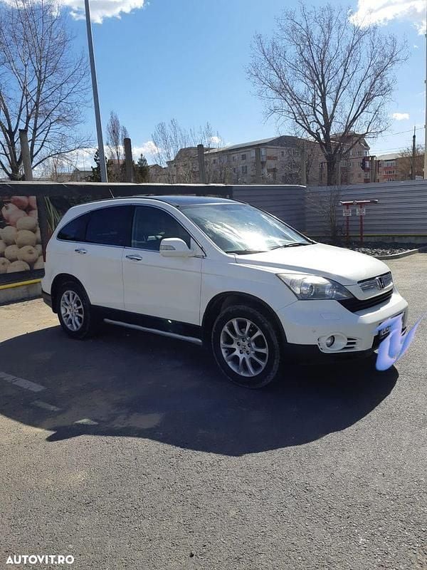 Second-hand Honda CR-V 140 CP (102 kW) 2008 Culoarealb SUV