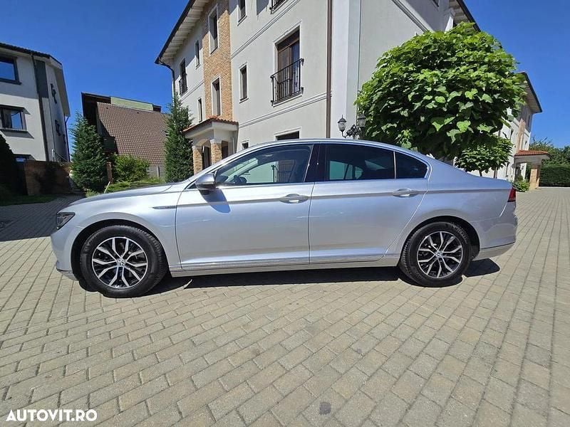 Culoareargint Utilizat 2018 VW Passat Berlinǎ | 18.500 EUR (Preț OK) - Imagine 1/4