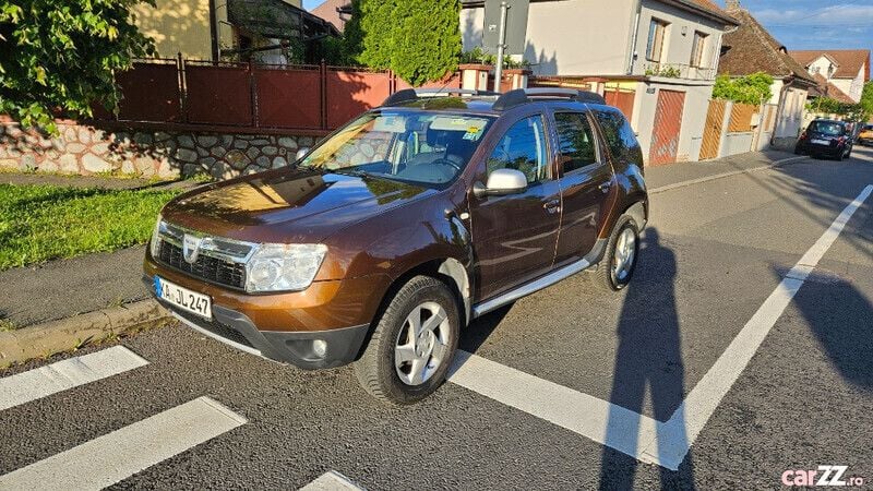 Maro Utilizat 2011 Dacia Duster SUV | 5.950 EUR (Preț OK) - Imagine 1/4