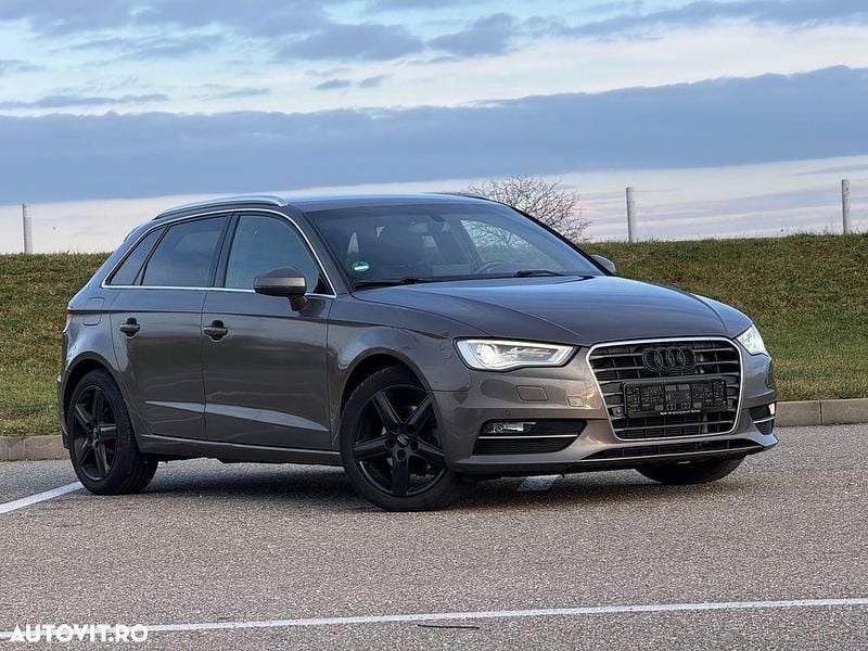 Second-hand Audi A3 Sport 110 CP (80 kW) 2014 Culoaremaro Berlinǎ