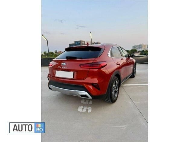 Second-hand Kia Ceed 140 CP (102 kW) 2020 Portocaliu Hatchback