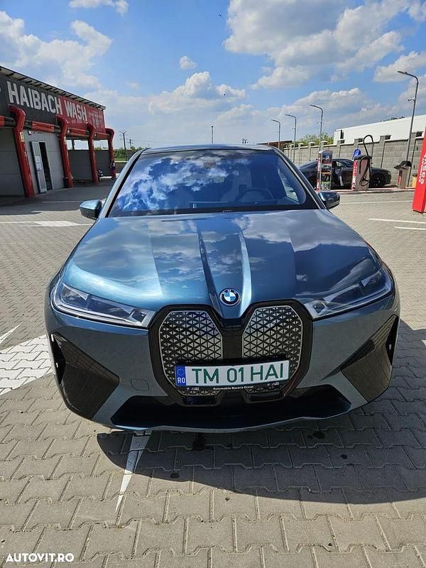 Albastru Utilizat 2023 BMW iX SUV | 65.000 EUR - Imagine 1/4
