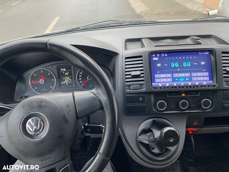 Alb Utilizat 2011 VW T5 Van | 9.900 EUR - Imagine 1/4
