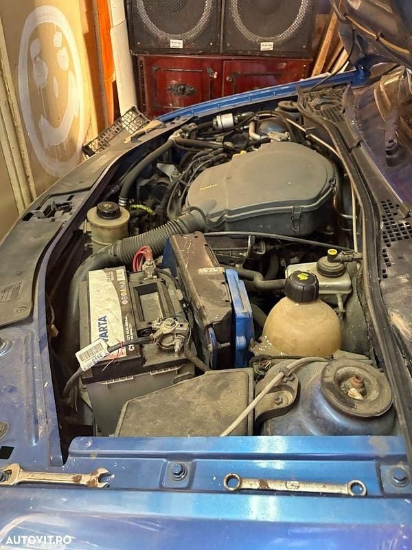 Culoarealbastru Utilizat 2006 Dacia Logan Lauréate Hatchback | 1.000 EUR (Preț bun) - Imagine 1/4