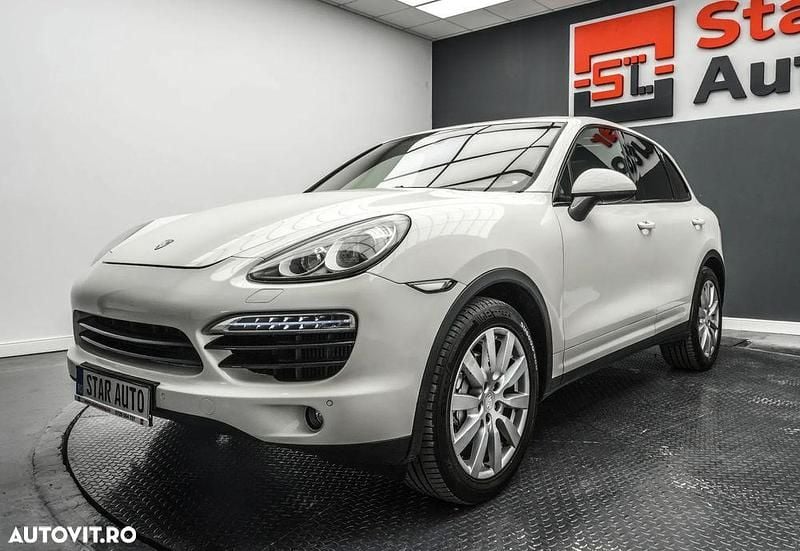 Second-hand Porsche Cayenne 240 CP (176 kW) 2012 Alb SUV