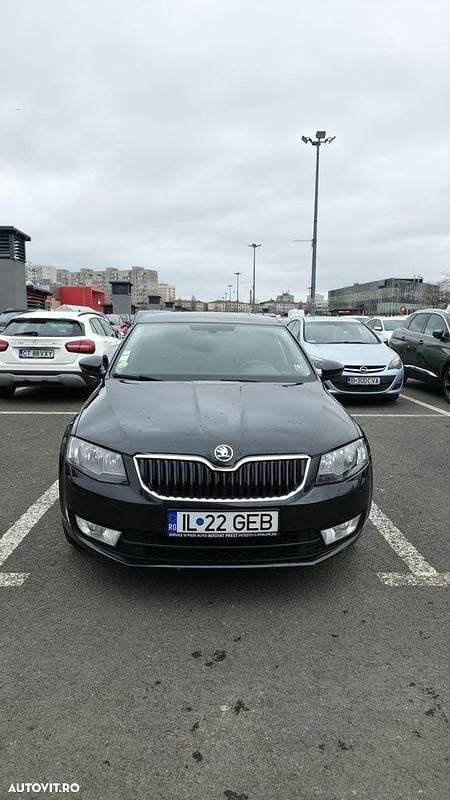Culoarenegru Utilizat 2016 Skoda Octavia Style Berlinǎ | 9.700 EUR (Preț bun) - Imagine 1/4