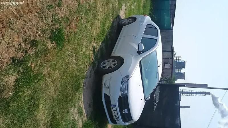 Utilizat 2016 Dacia Logan Berlinǎ | 3.800 EUR (Preț bun) - Imagine 1/4