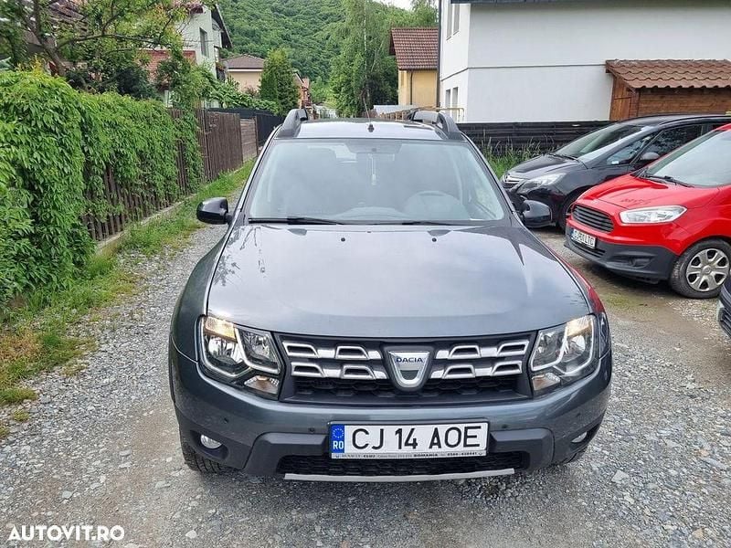Gri Utilizat 2017 Dacia Duster Prestige SUV | 12.100 EUR (Preț OK) - Imagine 1/4