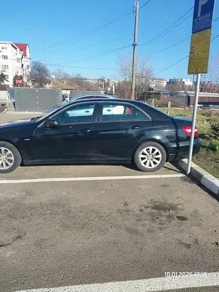 Second-hand Mercedes C200 134 CP (98 kW) 2009 Negru Berlinǎ