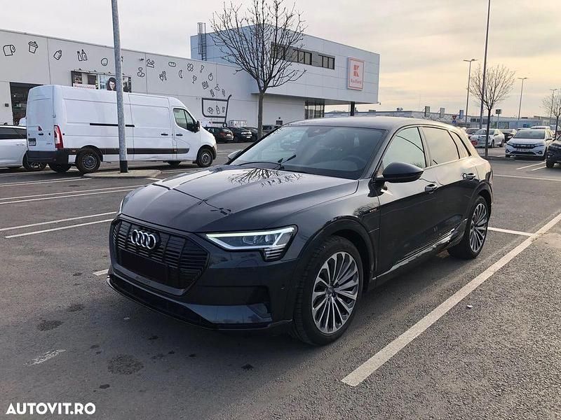 Second-hand Audi e-tron S-Line 300 kW (408 CP) 2019 Culoaregri SUV