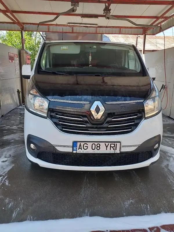 Second-hand Renault Trafic 145 CP (106 kW) 2016 Monovolum