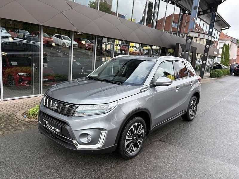 Utilizat 2024 Suzuki Vitara Comfort+ SUV | 26.210 EUR (Scump) - Imagine 1/1