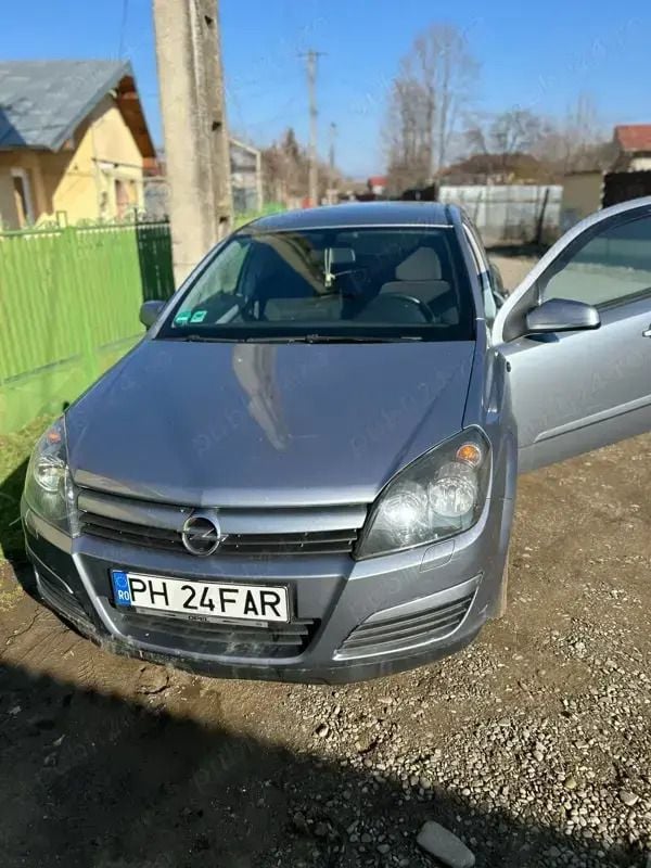 Utilizat 2005 Opel Astra Hatchback | 1.999 EUR (Preț OK) - Imagine 1/4