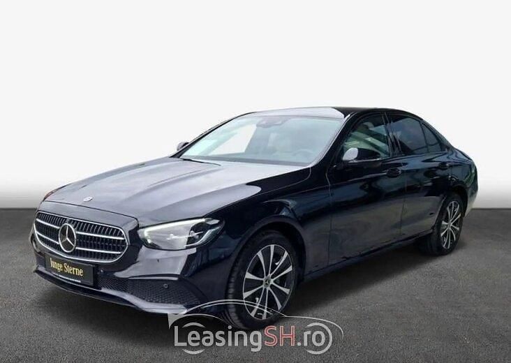 Negru Utilizat 2022 Mercedes E300 Exclusive Berlinǎ | 49.850 EUR (Preț OK) - Imagine 1/4