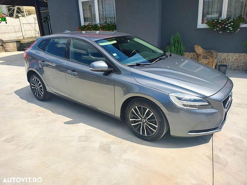 Second-hand Volvo V40 R-Design 120 CP (88 kW) 2017 Culoaregri Break