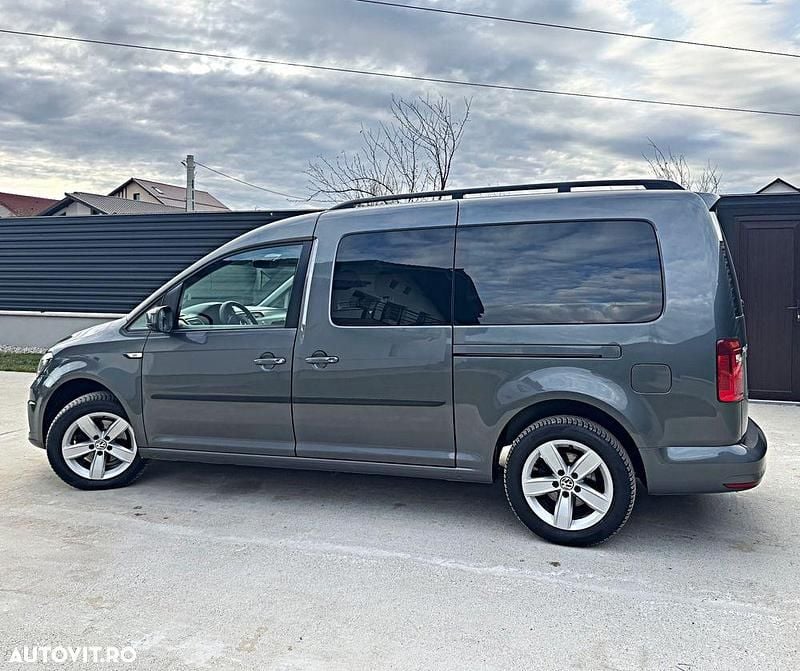 Second-hand VW Caddy Comfortline 102 CP (75 kW) 2019 Culoaregri Monovolum