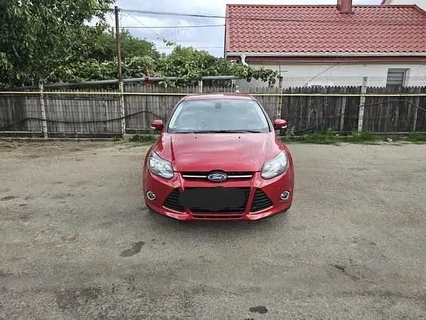 Utilizat 2012 Ford Focus Titanium Hatchback | 5.150 EUR (Preț OK) - Imagine 1/4