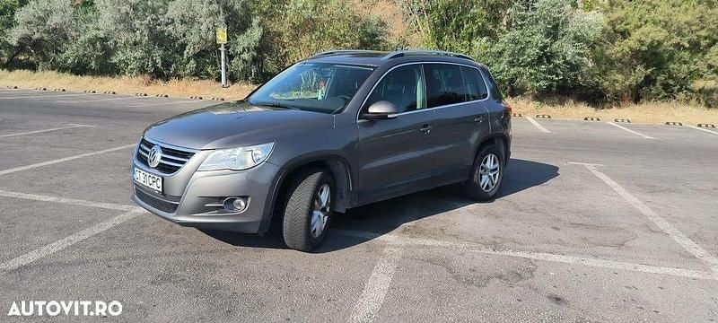 Gri Utilizat 2010 VW Tiguan Track & Field SUV | 5.400 EUR (Preț bun) - Imagine 1/4