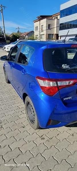 Second-hand Toyota Yaris Hybrid Luna 53 CP (38 kW) 2017 Albastru Hatchback