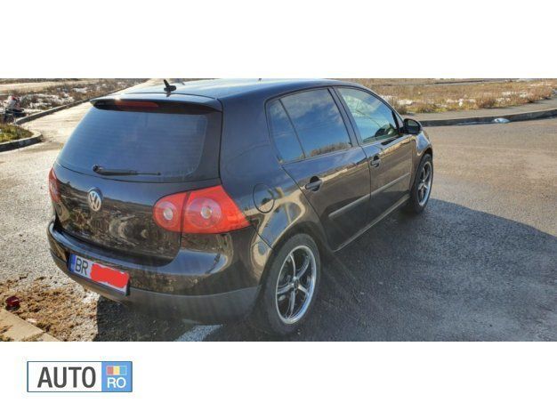 Negru Utilizat 2004 VW Golf IV Berlinǎ | 3.100 EUR (Scump) - Imagine 1/4