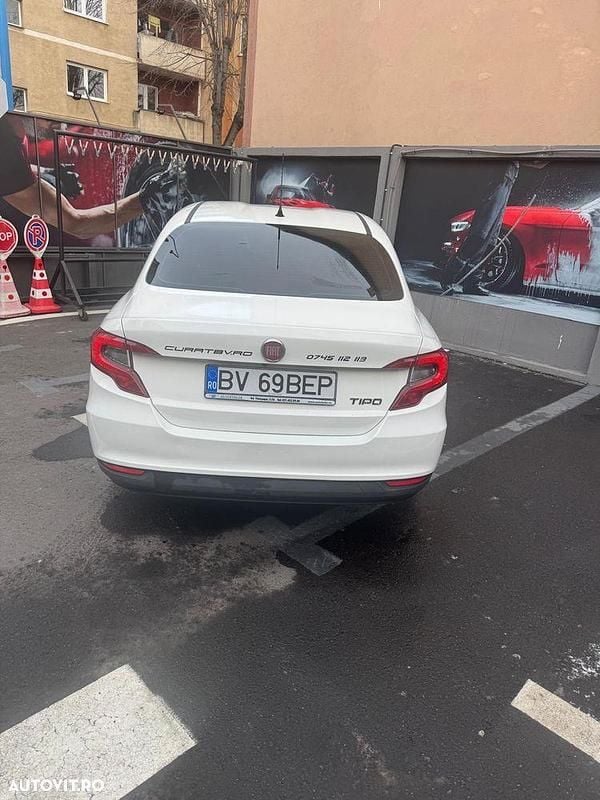 Second-hand Fiat Tipo 95 CP (69 kW) 2017 Culoarealb Berlinǎ