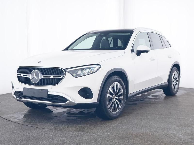 Utilizat 2024 Mercedes GLC200 Avantgarde SUV | 56.668 EUR (Preț OK) - Imagine 1/1