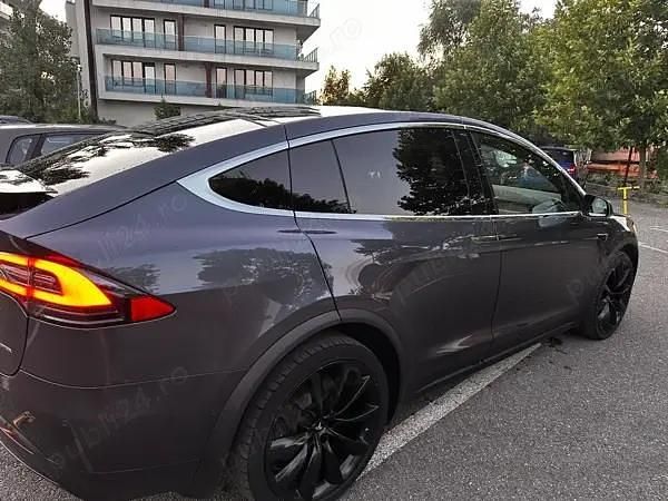 Second-hand Tesla Model X 379 kW (516 CP) 2020 Gri SUV