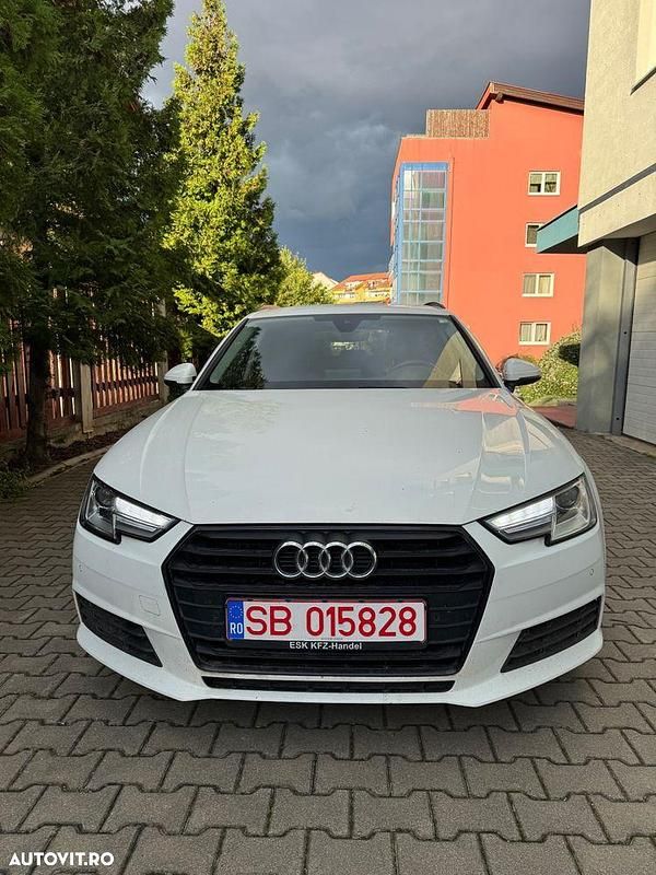 Culoarealb Utilizat 2018 Audi A4 Break | 15.750 EUR (Preț bun) - Imagine 1/4