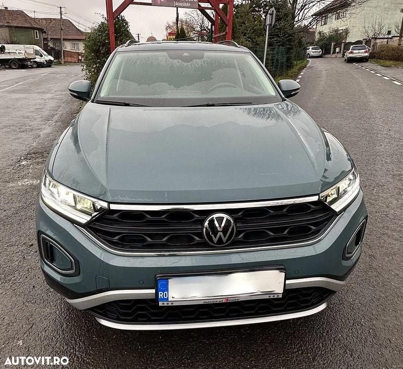 Culoarealte culori Utilizat 2023 VW T-Roc Life SUV | 22.000 EUR (Preț OK) - Imagine 1/4