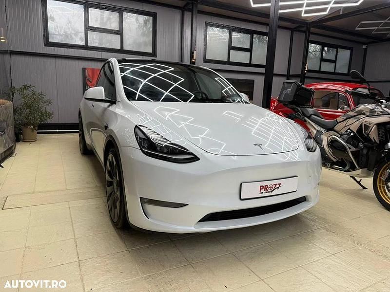 Culoarealb Utilizat 2023 Tesla Model Y Performance SUV | 35.990 EUR (Super Preț) - Imagine 1/4
