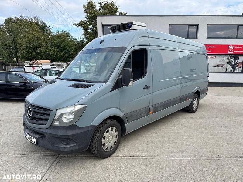 Culoarealbastru Utilizat 2016 Mercedes Sprinter Van | 8.999 EUR (Super Preț) - Imagine 1/4