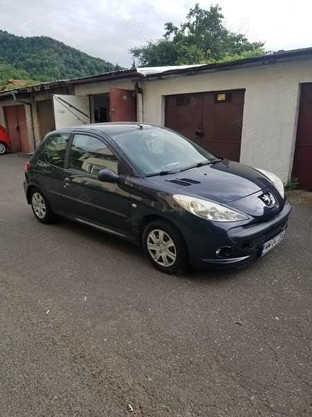 Utilizat 2010 Peugeot 206 Coupe | 1.200 EUR - Imagine 1/4