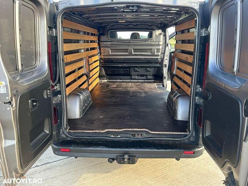 Culoaregri Utilizat 2019 Renault Trafic Authentique Van | 10.000 EUR - Imagine 1/4