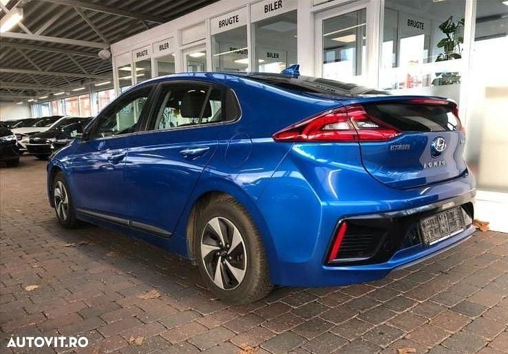 Second-hand Hyundai Ioniq 105 CP (77 kW) 2017 Culoarealbastru Hatchback