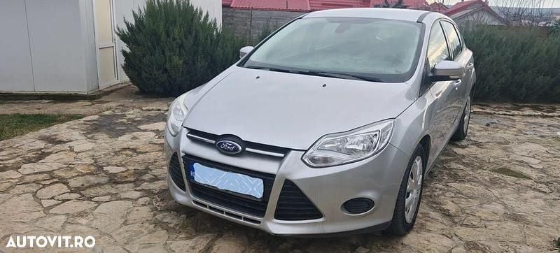 Argint Utilizat 2013 Ford Focus Trend Hatchback | 5.000 EUR (Preț bun) - Imagine 1/4