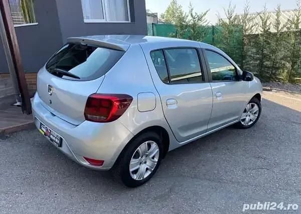 Second-hand 2020 Dacia Sandero Hatchback | 6.500 EUR (Preț OK) - Imagine 1/4