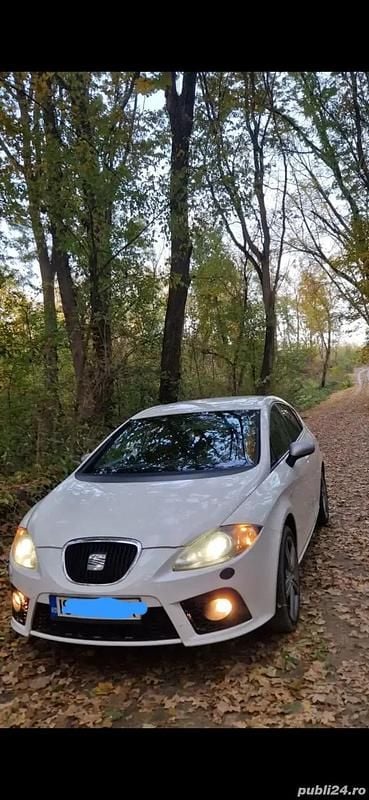 Alb Second-hand 2008 Seat Leon Hatchback | 3.700 EUR (Preț OK) - Imagine 1/2