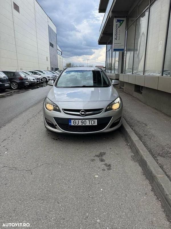 Second-hand Opel Astra Edition 110 CP (80 kW) 2014 Culoaregri Break