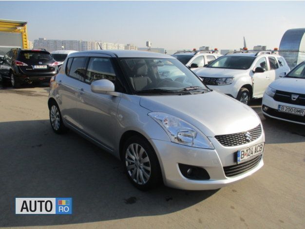 Second-hand Suzuki Swift 94 CP (69 kW) 2012 Argintiu Hatchback